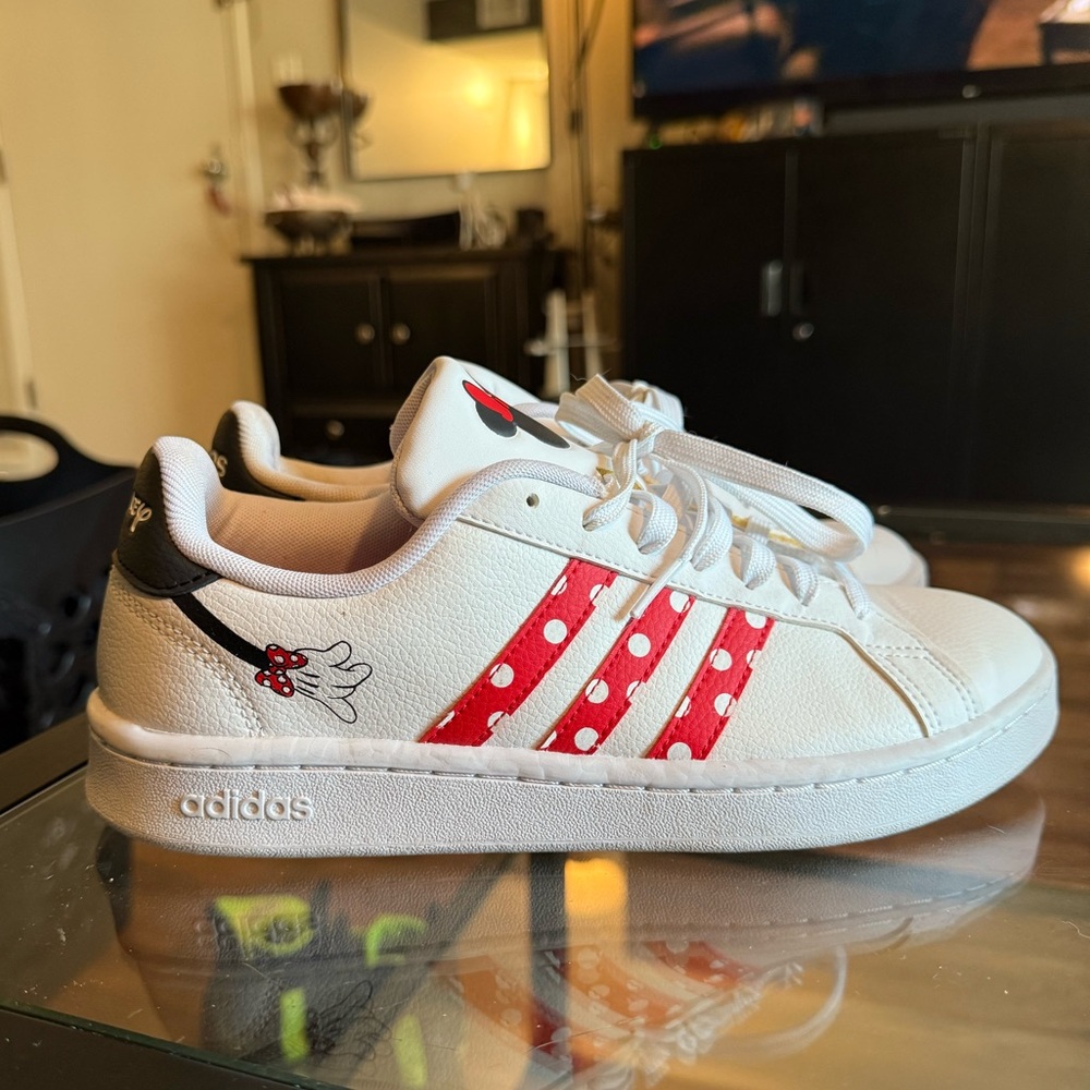 Adidas Grand Court x Disney Minnie Mouse shoes